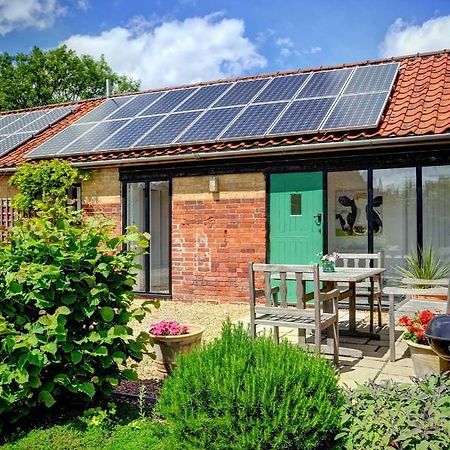סאקסמונדהם East Green Farm Cottages - The Granary מראה חיצוני תמונה