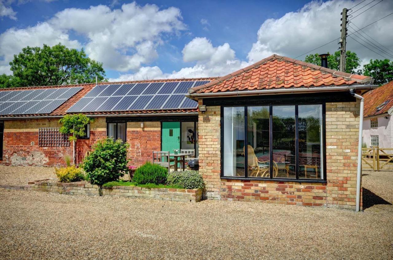 סאקסמונדהם East Green Farm Cottages - The Granary מראה חיצוני תמונה