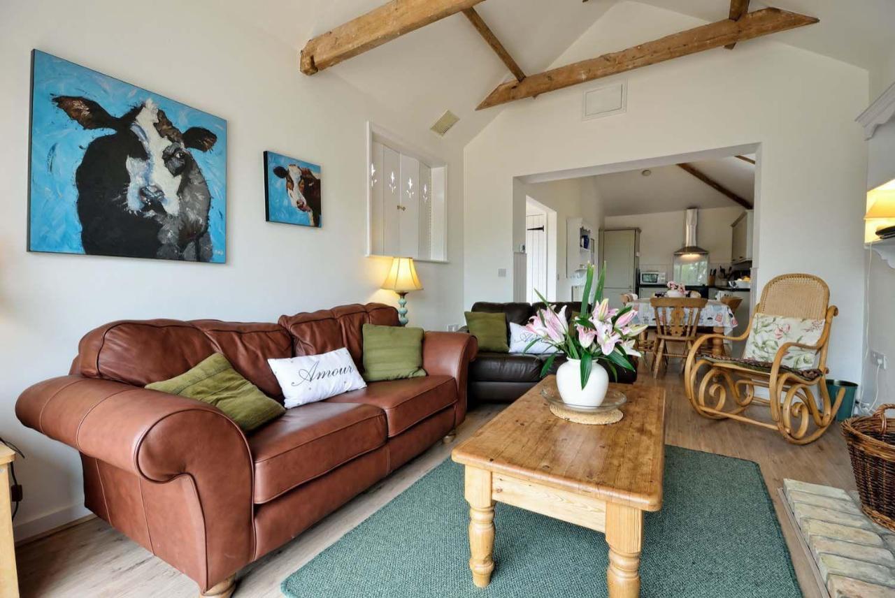 סאקסמונדהם East Green Farm Cottages - The Granary מראה חיצוני תמונה