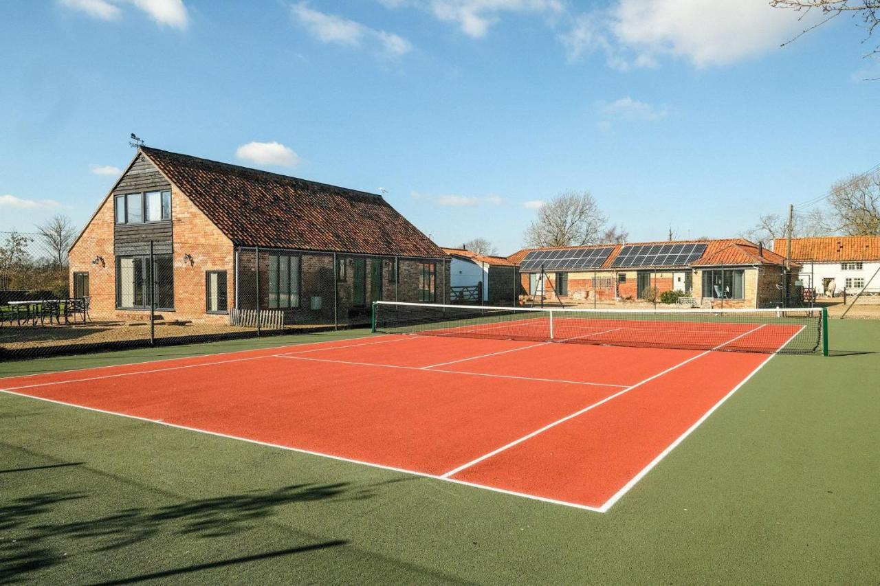 סאקסמונדהם East Green Farm Cottages - The Granary מראה חיצוני תמונה