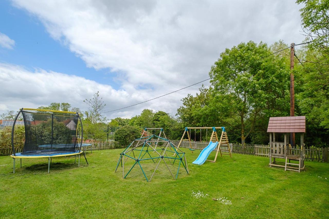 סאקסמונדהם East Green Farm Cottages - The Granary מראה חיצוני תמונה