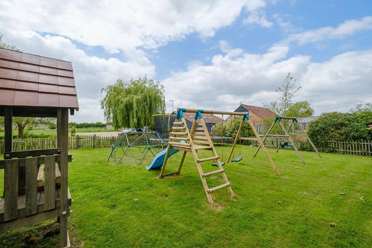 סאקסמונדהם East Green Farm Cottages - The Granary מראה חיצוני תמונה
